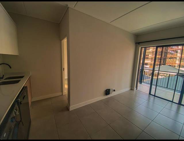1 BEDROOM PROPERTY TO RENT IN RICHWOOD